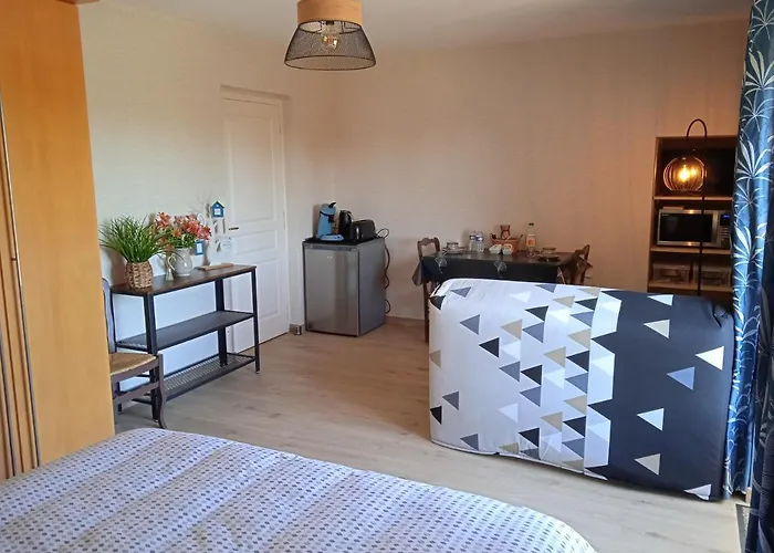 Privee Proche De Fougeres Ubytování v soukromí